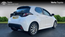 Toyota Yaris 1.5 Hybrid Icon 5dr CVT Hybrid Hatchback